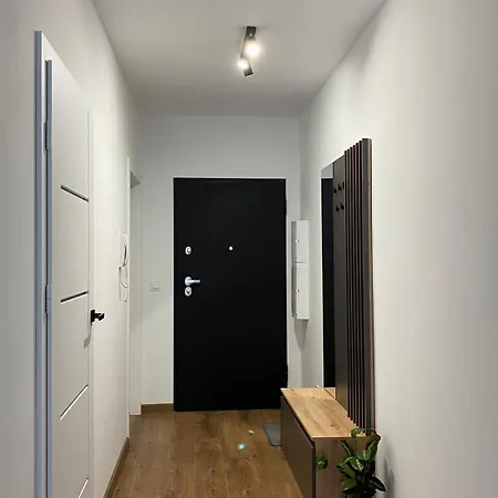 Em * Krakow
