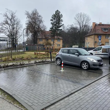 Em * Krakow